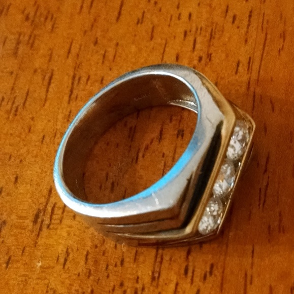 NWT 10k YG Diagonal CZ Men's Ring - Picture 3 of 5